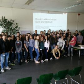 Schönborn-Gymnasium erkundet SEW-EURODRIVE