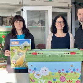Bienenkoffer der Sparkasse Kraichgau-Stiftung unterstützt Umweltbildung am SBG Bienenkoffer der Sparkasse Kraichgau-Stiftung unterstützt Umweltbildung am SBG